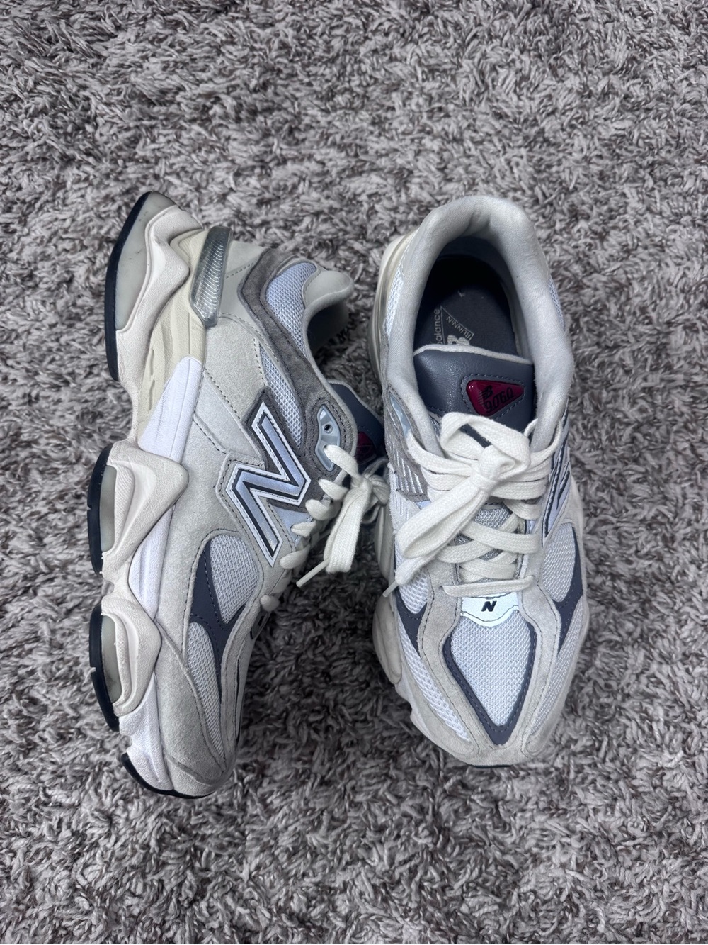 New Balance Women’s 9060 Grey